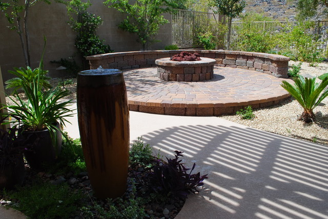 Fire Features american-traditional-garden