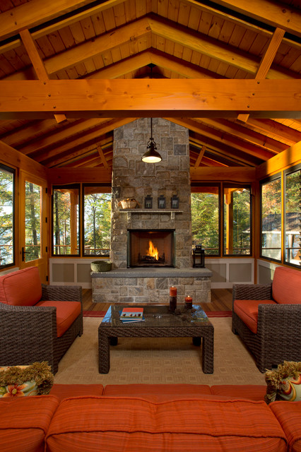 Bolton Landing Modern Cabin rustico-porche