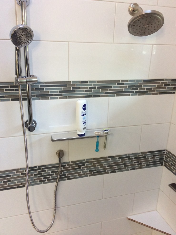 Example of a transitional bathroom design in Seattle