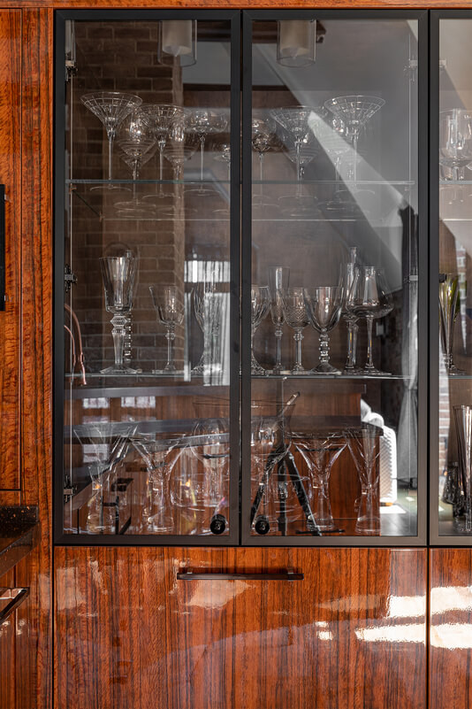 Эксклюзивная угловая кухня 305 RAL WC83