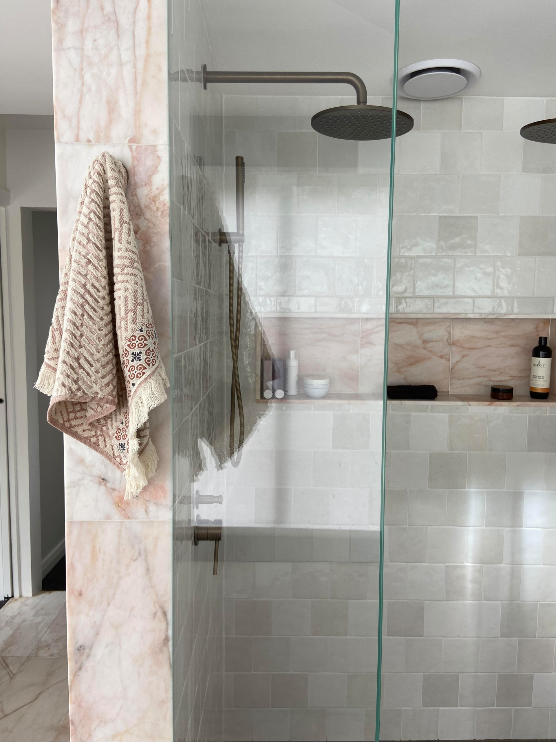 REBUILD OF A GRAND  BATHROOM