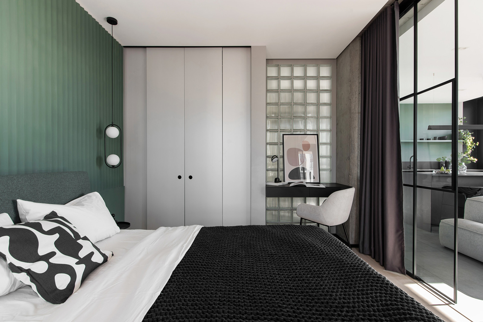 ИНТЕРЬЕР ДЛЯ ТРОИХ И ЕЩЕ ДВОИХ