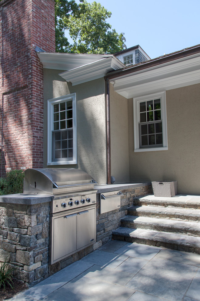 Inspiration for a transitional home design remodel in Boston