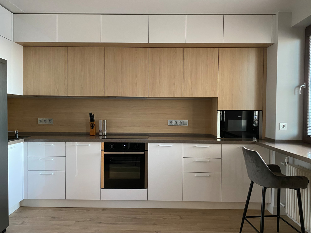 квартира на Никулинской 70 м2