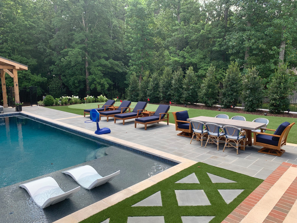 Home design - transitional home design idea in Atlanta