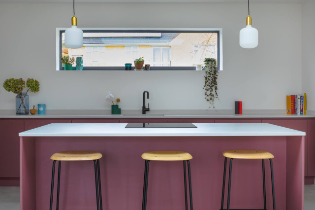 Handleless Plum Kitchen contemporary-kitchen