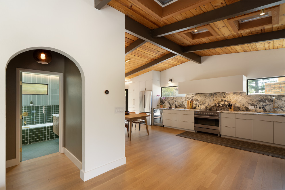 Warm Mid-Century Modern Home Remodel