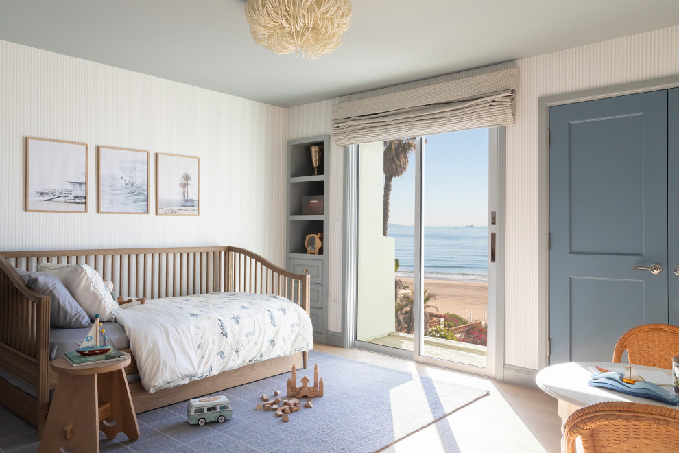 Kids' room - coastal kids' room idea in Los Angeles