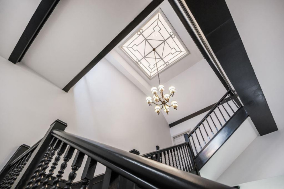 Inspiration for a rustic home design remodel in London
