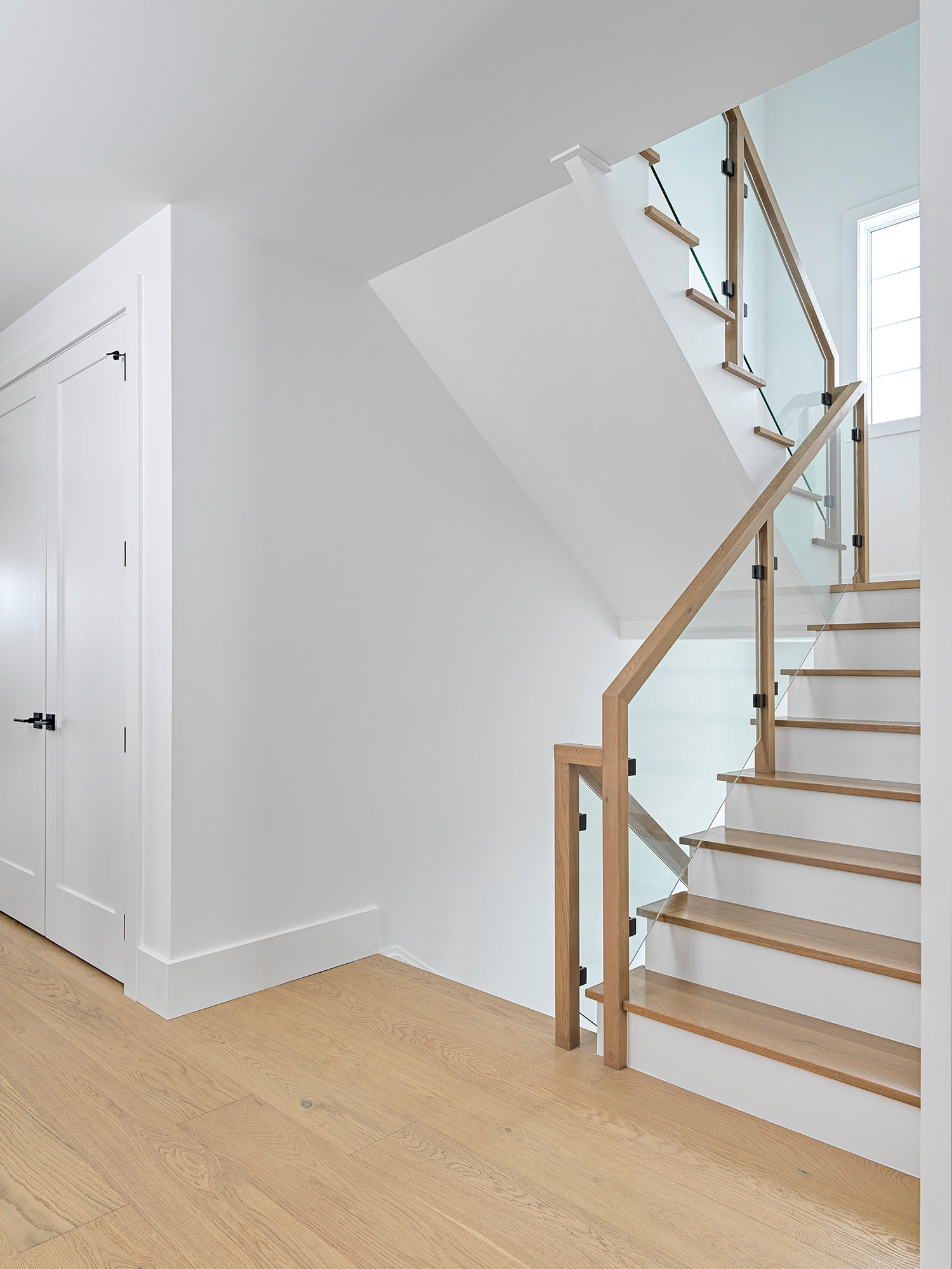 Custom Home Hollanding Landing