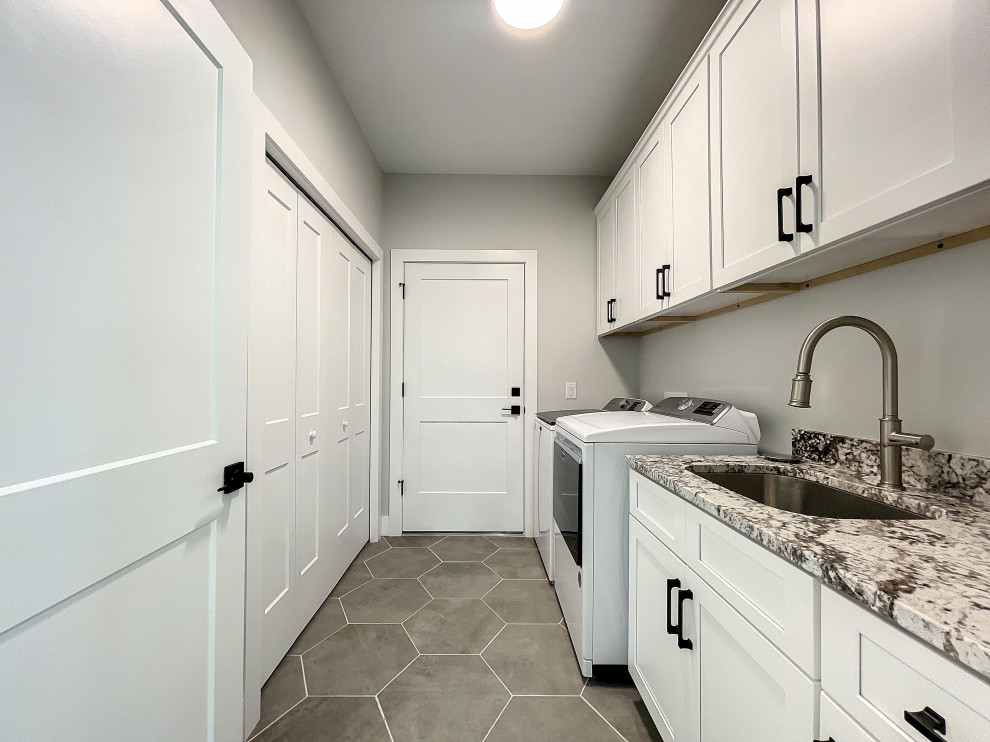 New Home - The Sanchez Model - 2007