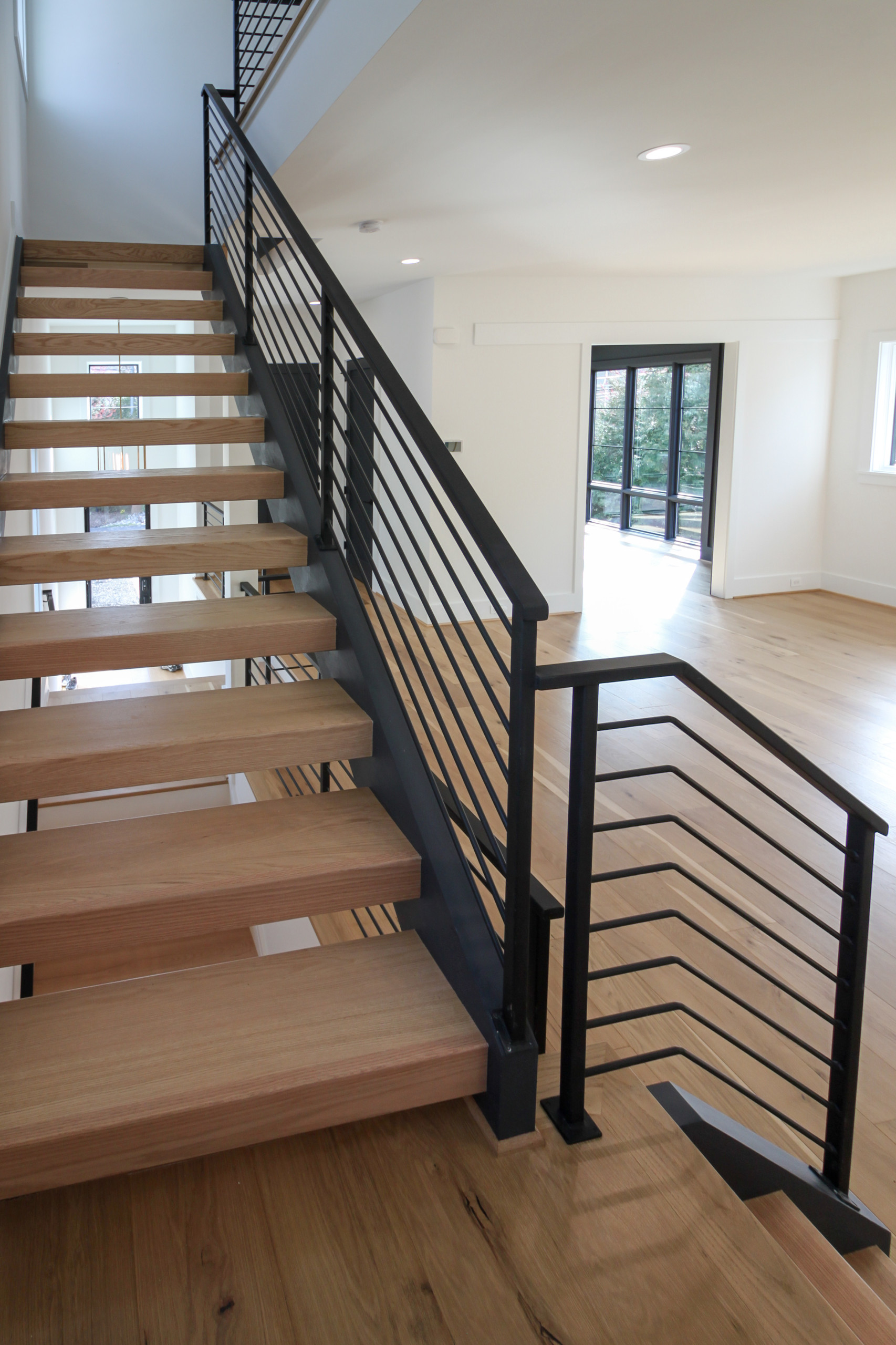 85_Sleek Three-Quarter Turn Multilevel-Staircase, McLean VA 22101
