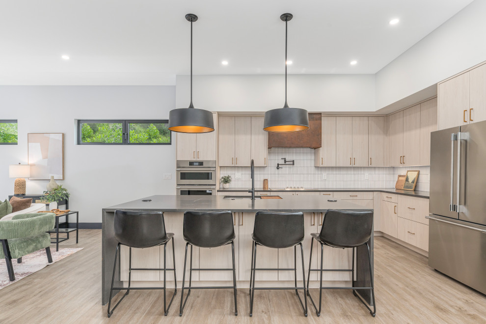 19 Woodbine Rd.