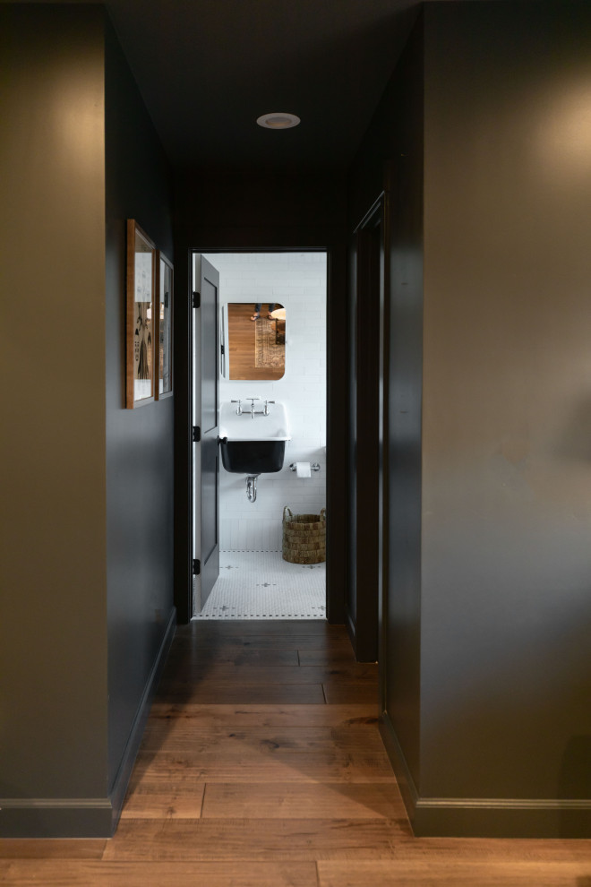 Home design - transitional home design idea in Phoenix