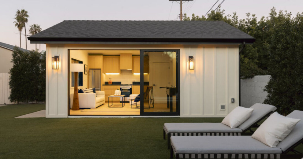Inspiration for a large contemporary detached shed and granny flat in Orange County.