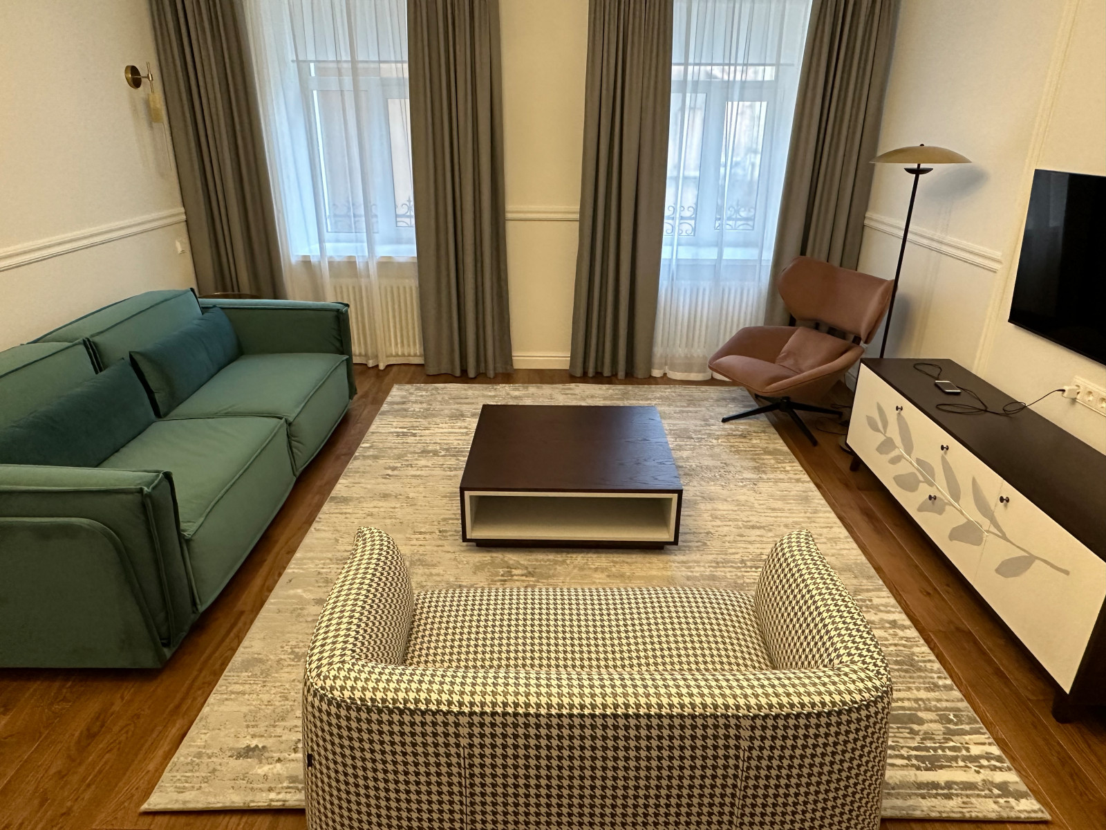 Квартира в старом фонде на Петроградке