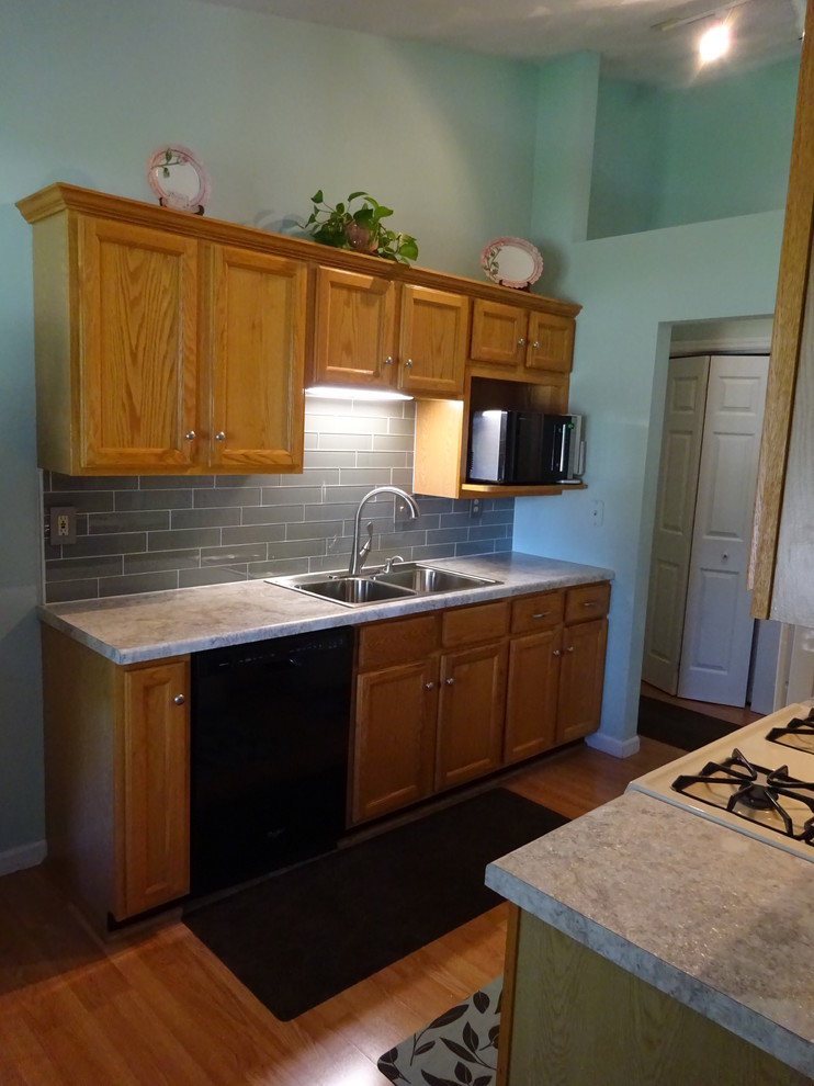 Inspiration for a transitional kitchen remodel in Chicago