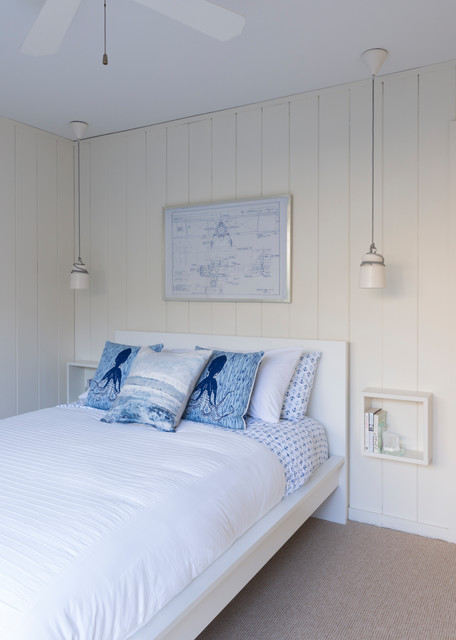 Cape Cod Getaway modern-schlafzimmer