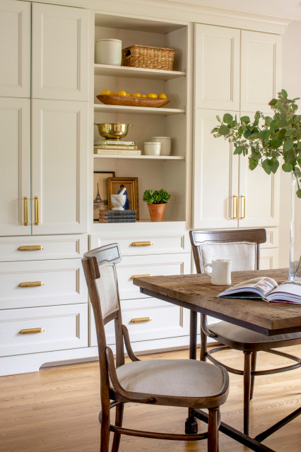 Cottage Kitchen 