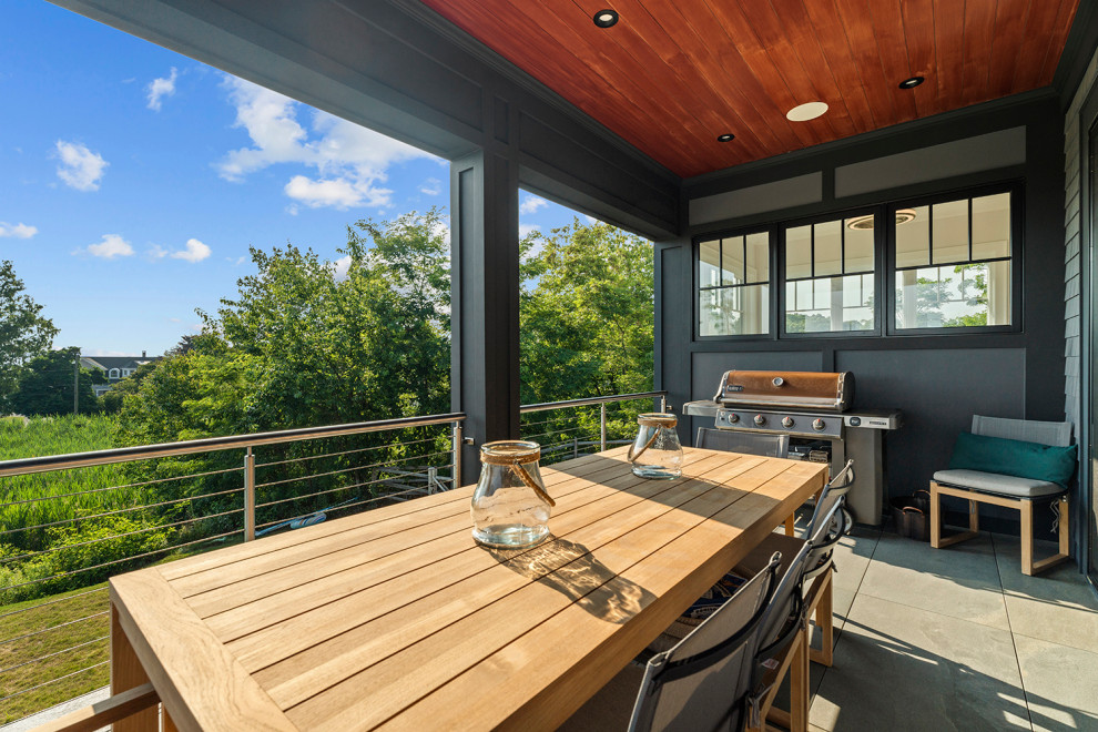 Transitional deck photo in Bridgeport