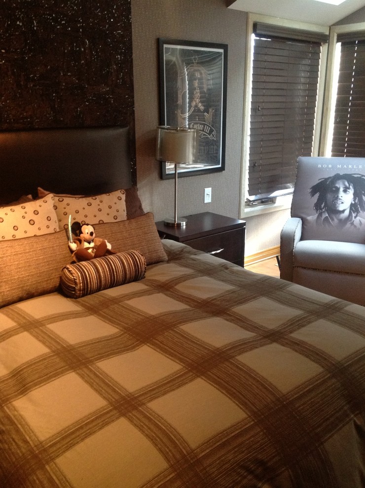 Montreal Teenager Bedroom Traditional Bedroom Montreal by Wow