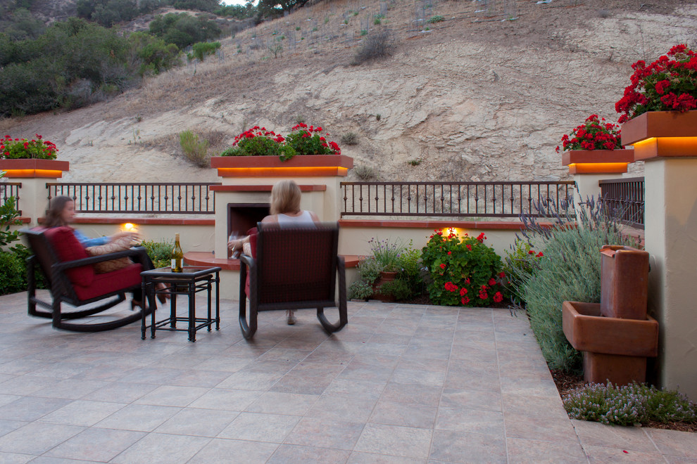 Inspiration for a small contemporary patio in San Luis Obispo.