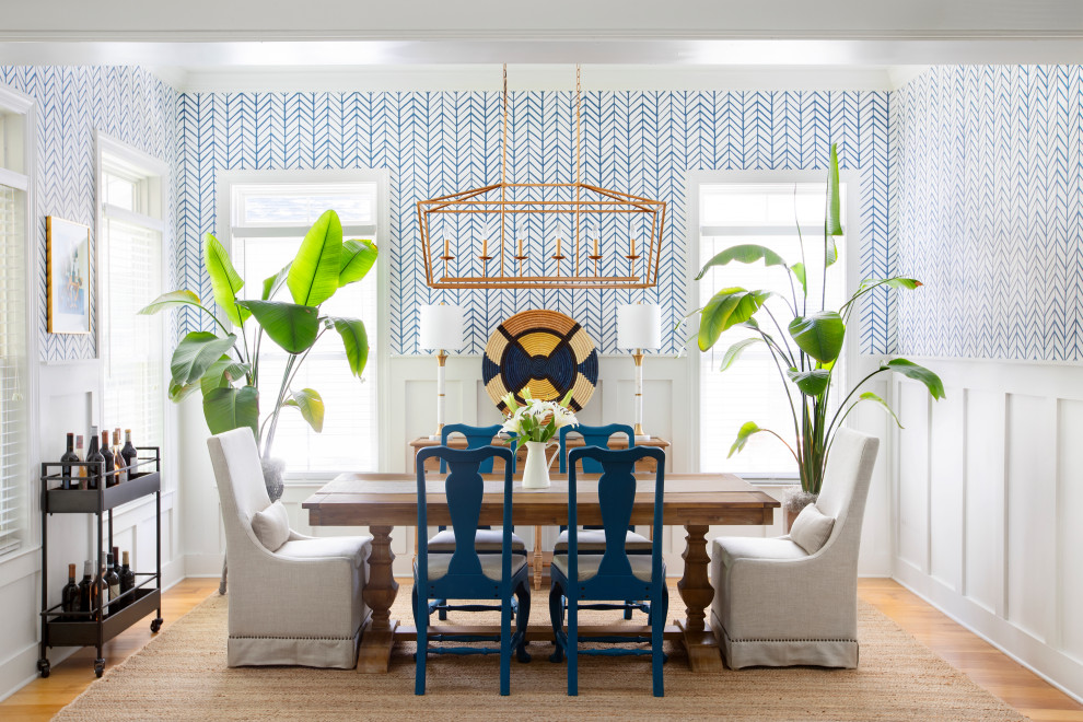 Design ideas for a tropical dining room in Charleston.