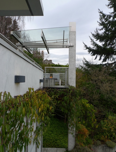 Gin & Tonic Look-Out contemporary-terrace