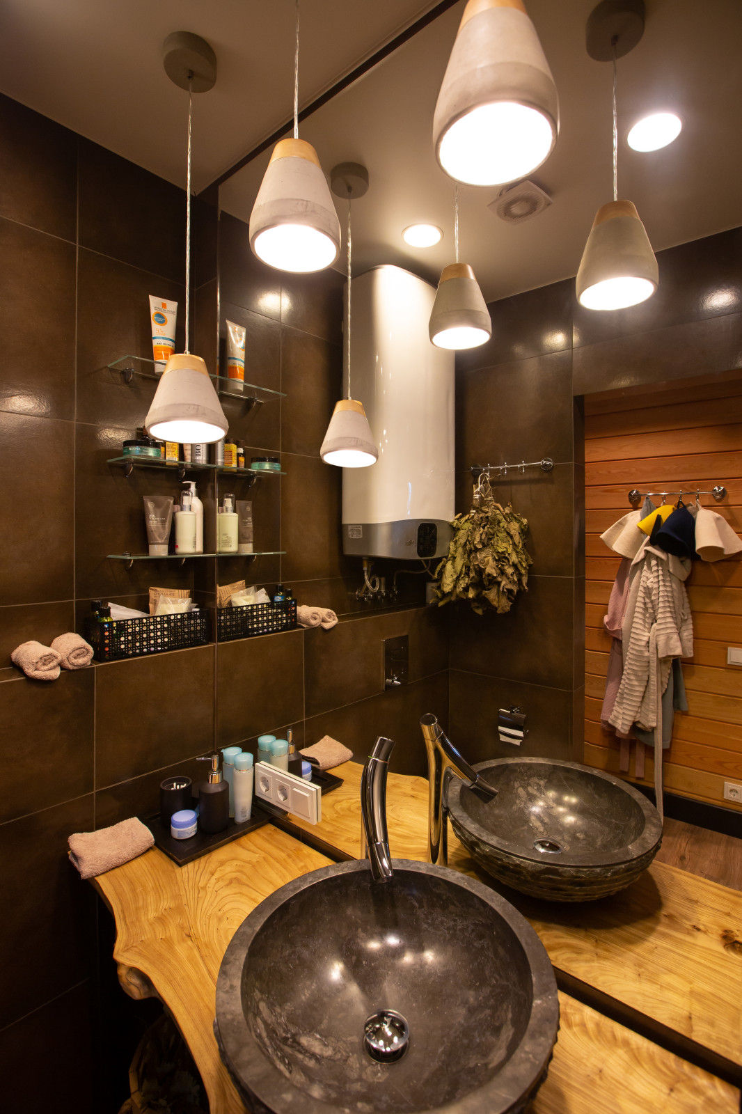 Готовый дом по проекту "Рона" 163 м2 + баня Пидан 45 м2