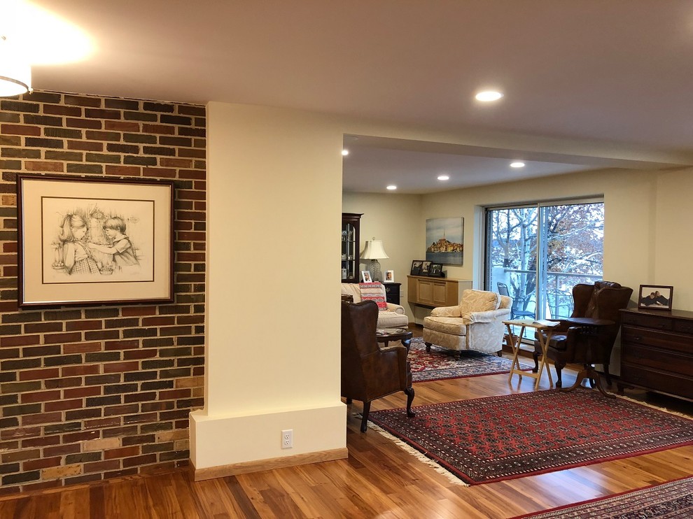 Home design - transitional home design idea