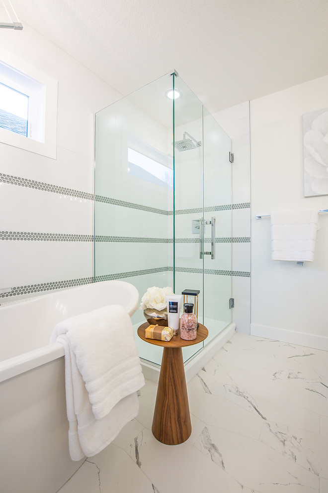 Inspiration for a transitional bathroom remodel in Edmonton