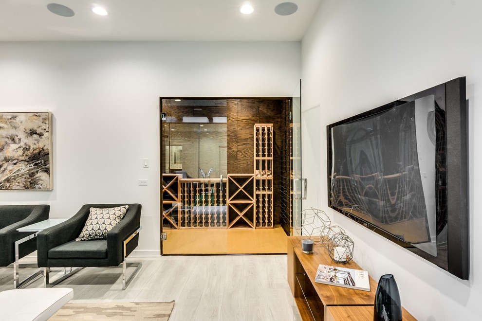 Example of a transitional home design design in Chicago