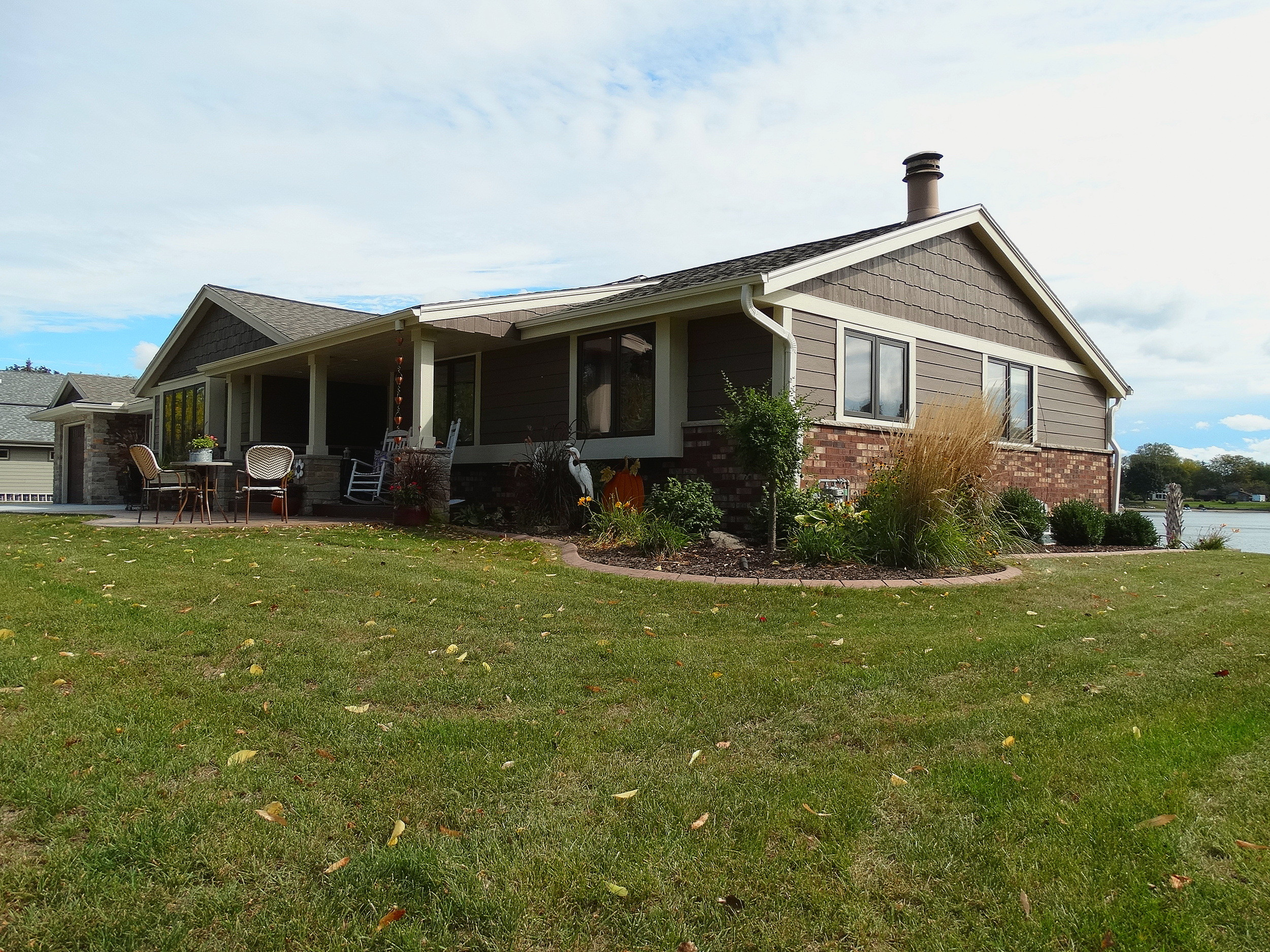 Muskego Residence - Exterior and Sun Room Addition