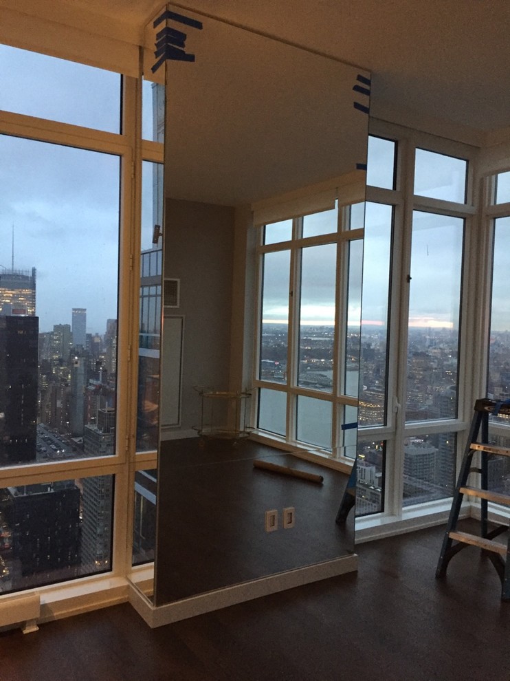 Starphire mirror wall