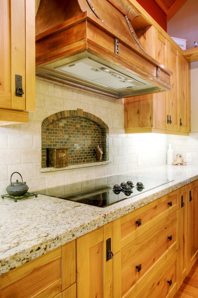 This is an example of a traditional kitchen in Calgary.