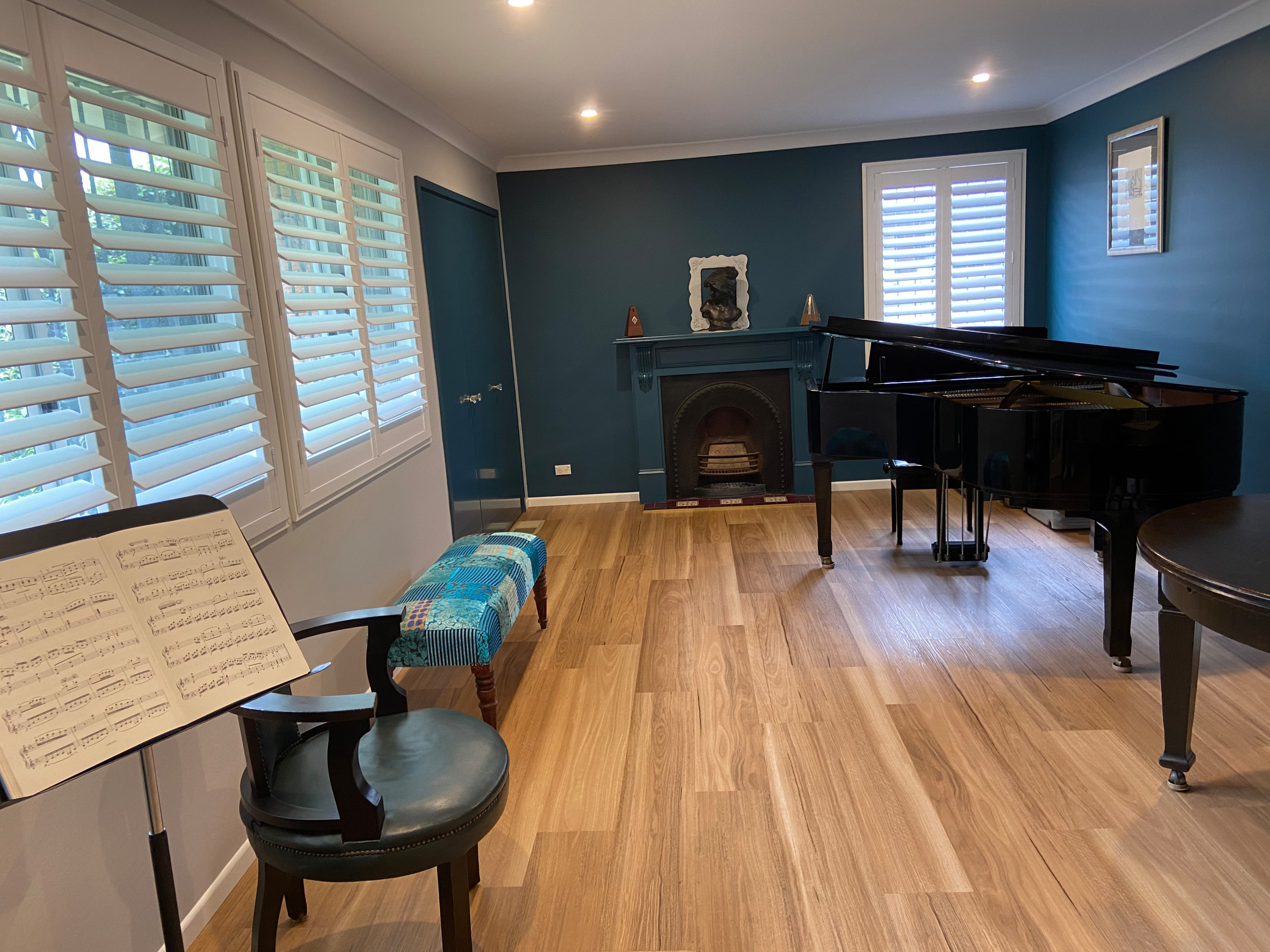 THE PIANO ROOM