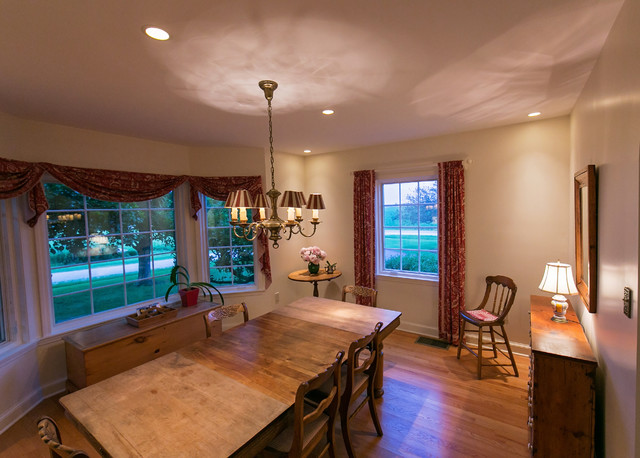 Traditional Kitchen and Dining esszimmer