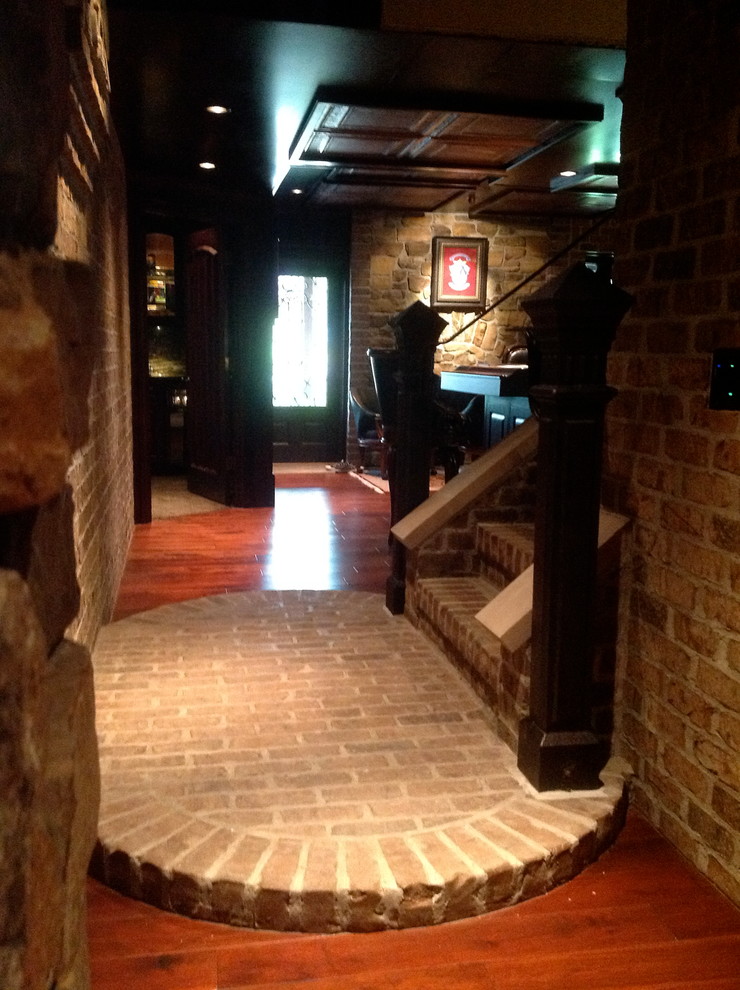 This is an example of a traditional basement in Chicago.