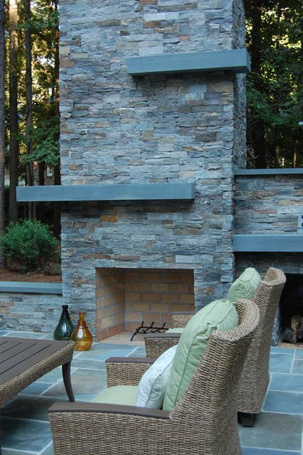 Outdoor Fireplace + Pizza Oven - Modern - Landscape 