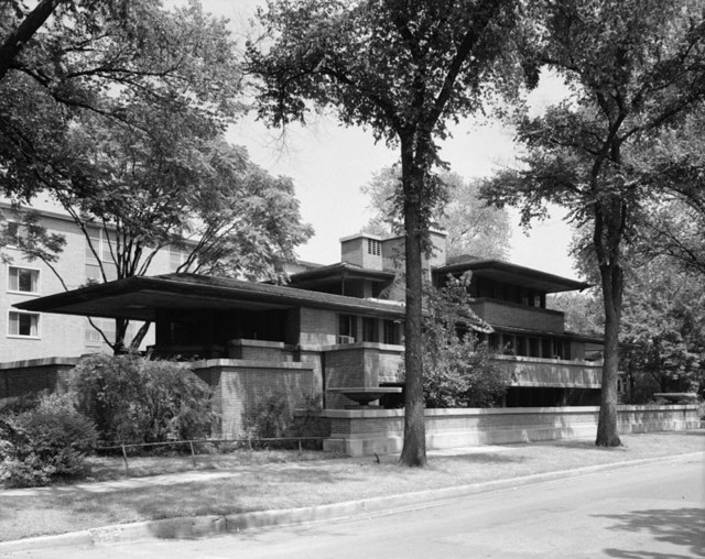 Must-Know Modern Homes: The Robie House