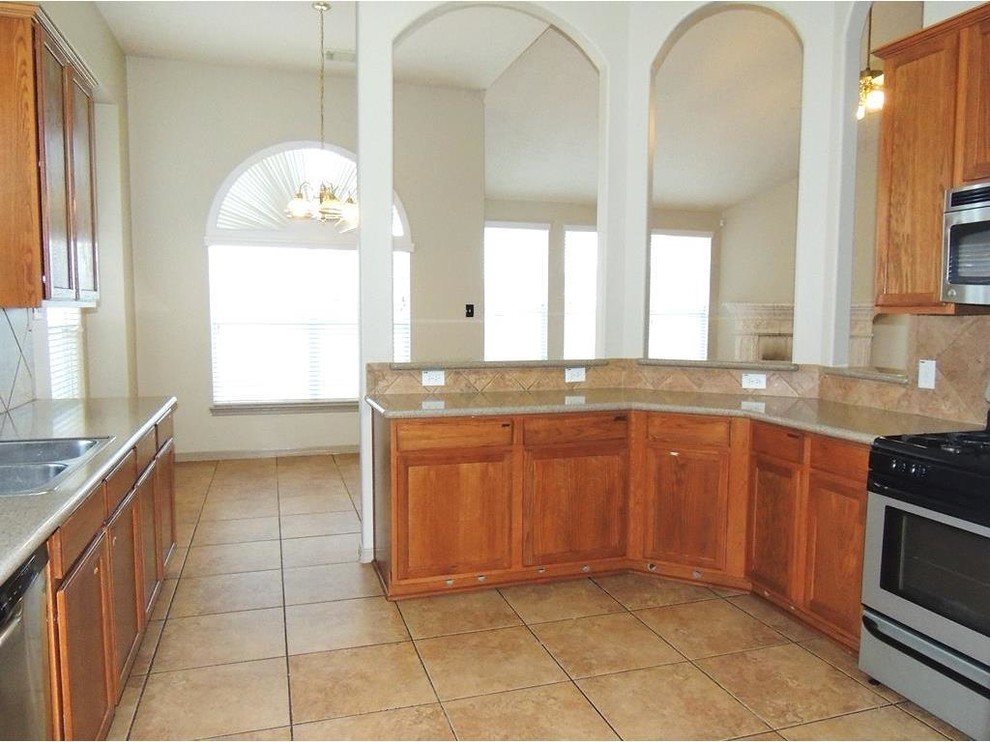 Honey Oak and dated dilemma