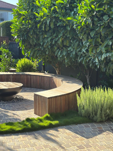 Five Dock fire pit contemporary-uteplats