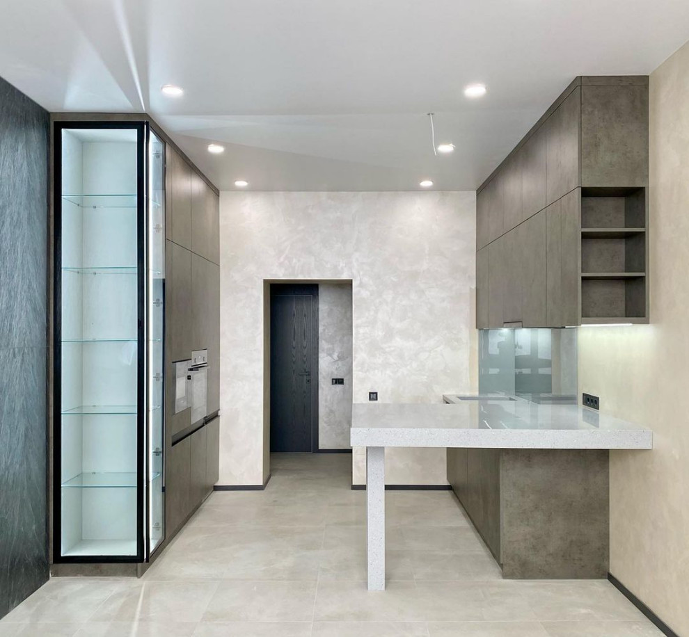 Небольшая красивая кухня на заказ