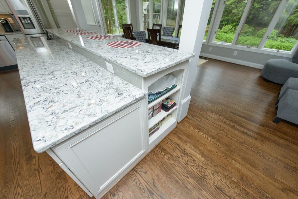 Inspiration for a transitional kitchen remodel in Baltimore
