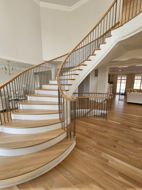 Project #116 | Elegant Curved Staircase klassisch-modern-treppen