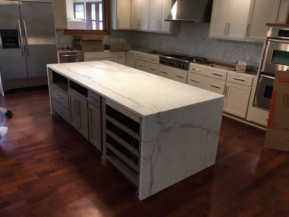 Islands with Waterfall Edges - Kitchen - Austin - by AAA Stoneworks | Houzz