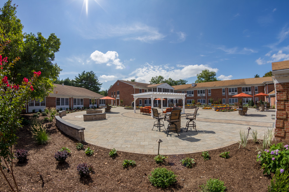 Building a Comfortable Community