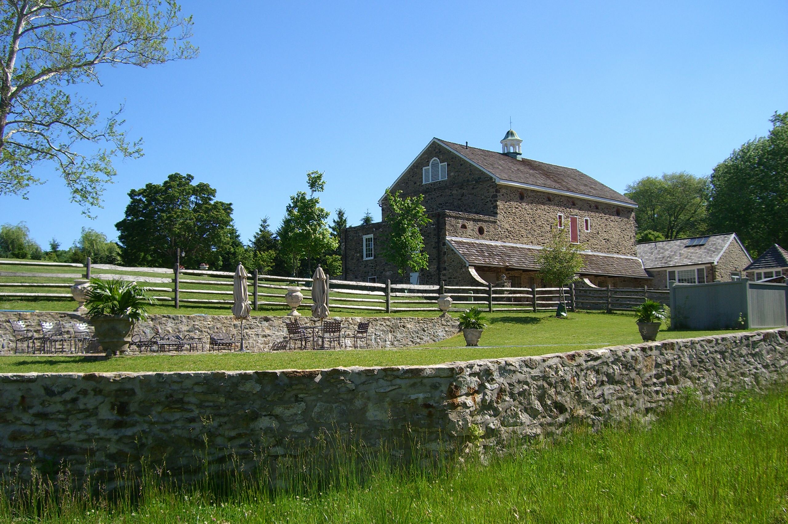 Barns
