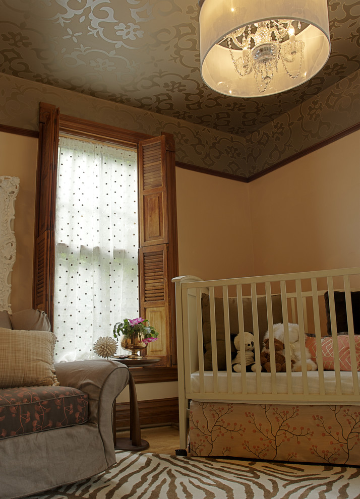 Elegant home design photo in Chicago