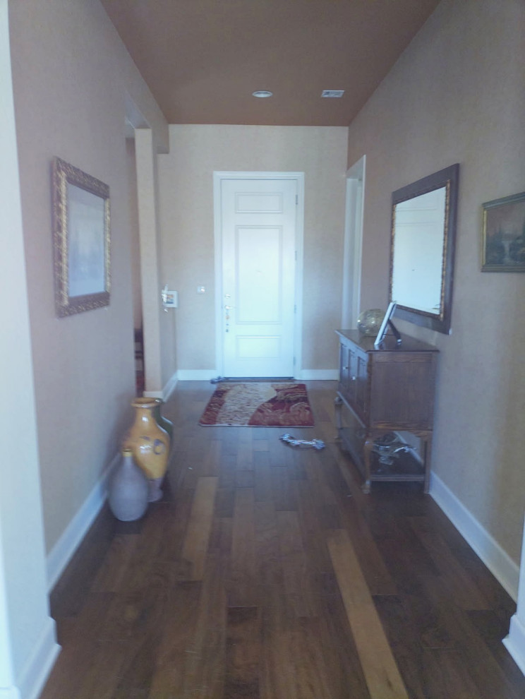 Home design - transitional home design idea